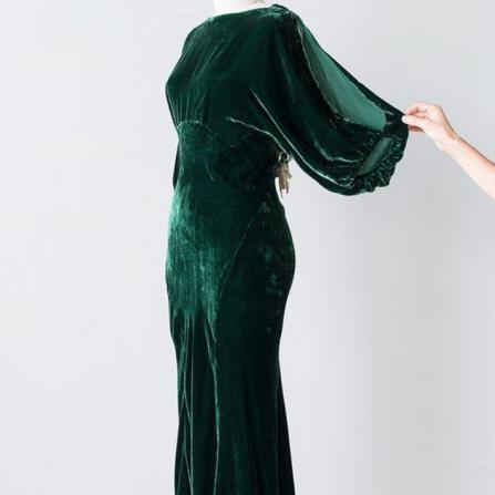 توزیع کنندگان لباس مخملی شیک