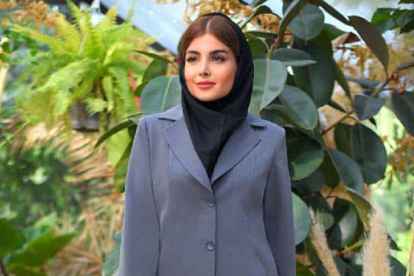 آخرین ترندها در مد اداری: مانتوهایی که جلوه رسمی و شیک را ایجاد می‌کنند