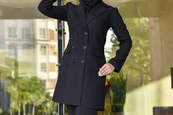 استایل رسمی و انطباق با مد: راهنمای انتخاب مانتو و شلوار اداری